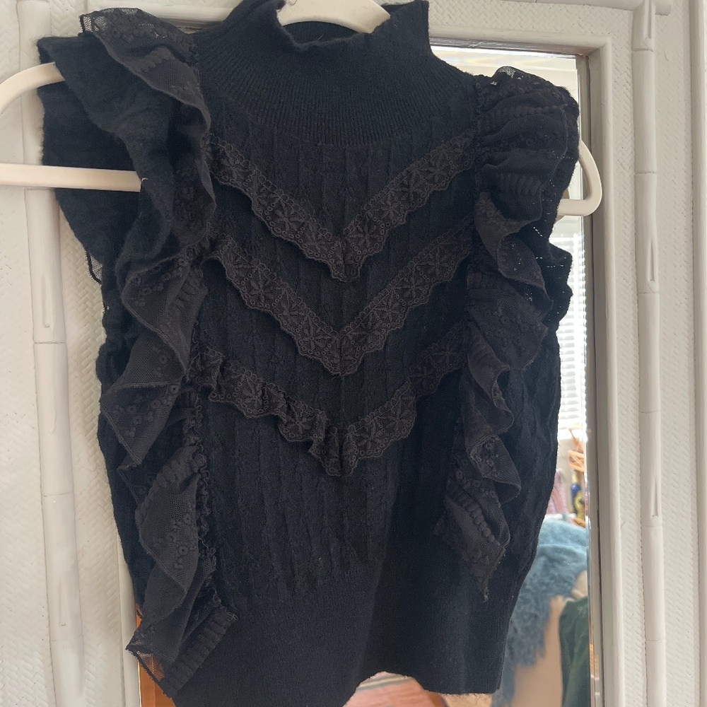 Zara Flutter Sleeveless Sweater top